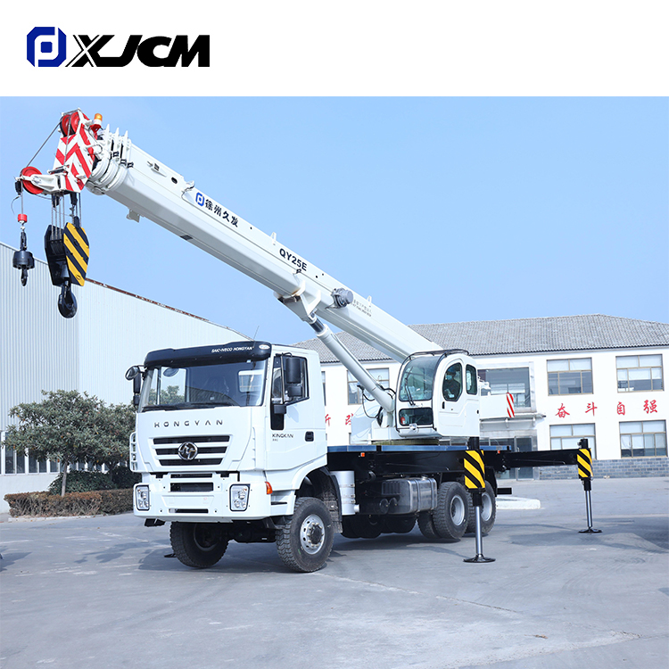 6X6 Hongyan Chassis 25 ton truck with crane-1