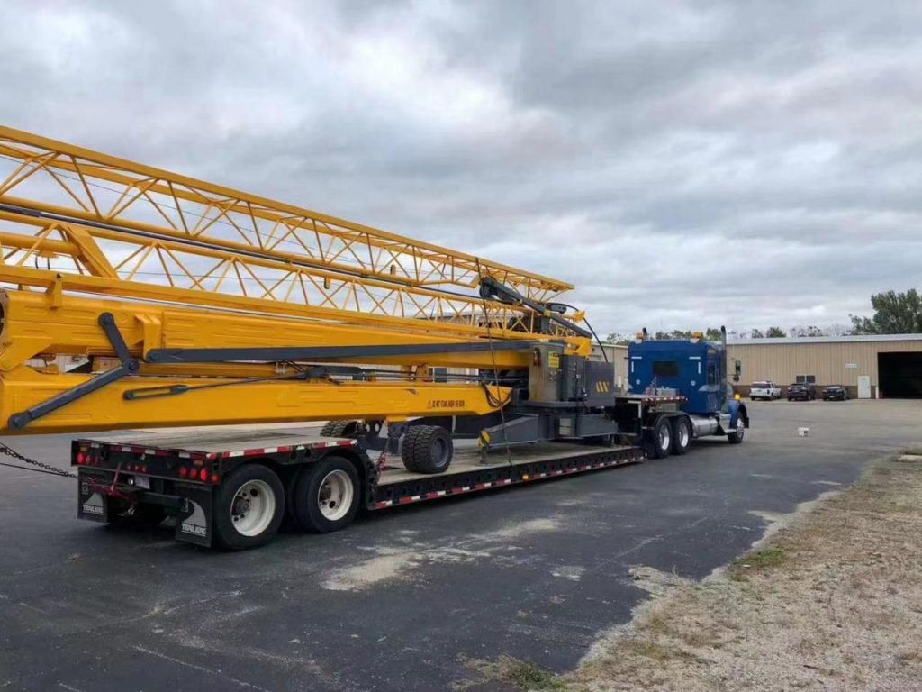 2 ton self erecting tower crane-America customer