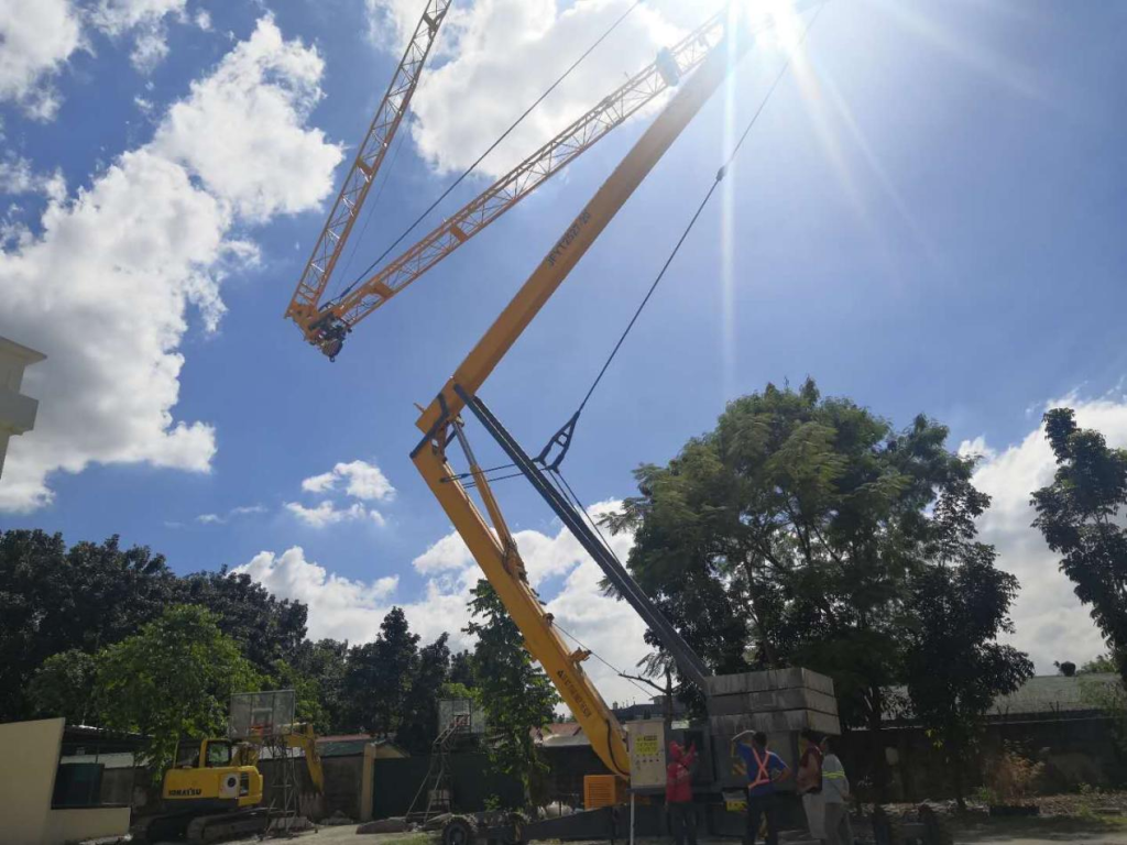 XJCM self erecting tower crane-Philippines construction site
