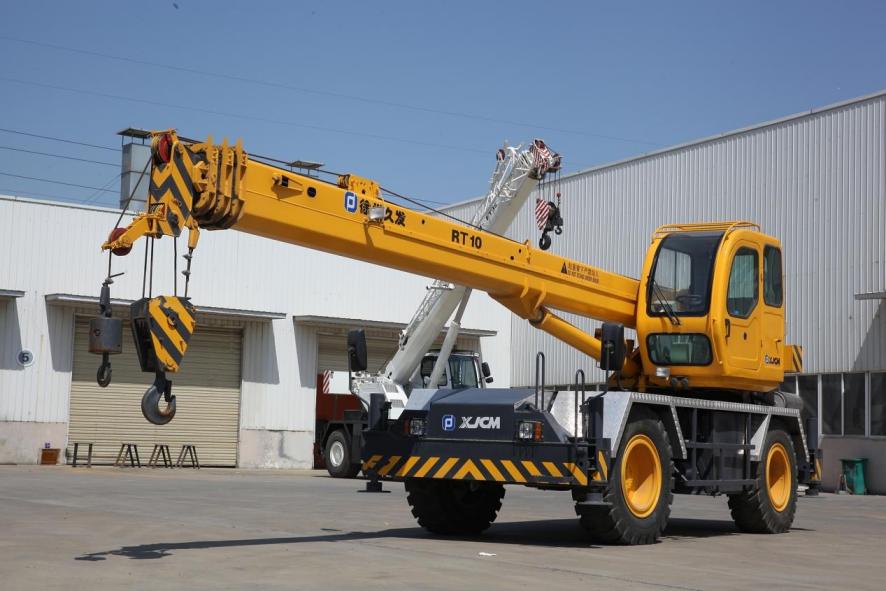 Rough terrain cranes