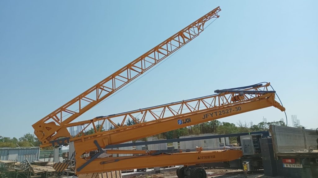 3-ton self-supporting intelligent tower crane – Bulgarian construction site